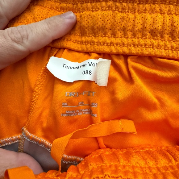 3Xl Player Issued Team shorts Nike Vols - Picture 3 of 3